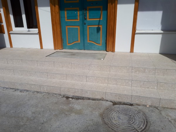  Ремонт крыльца, монтаж керамогранита от 1500 р./ м2